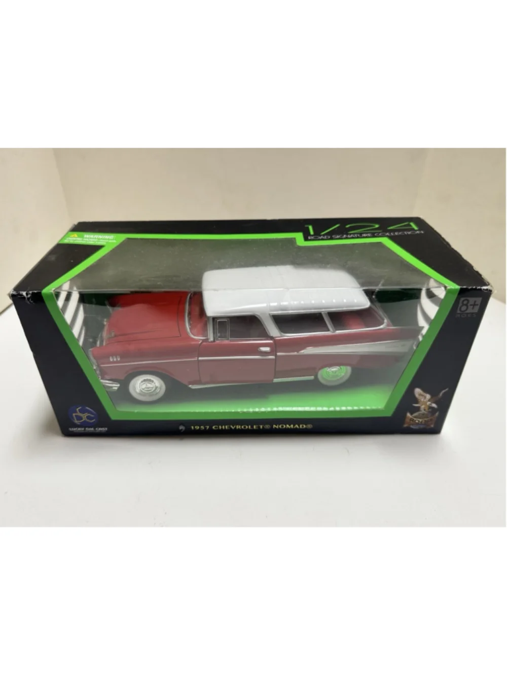 Road Signature 1957 Chevrolet Nomad Diecast Car Toy 1:24